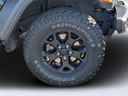 Used 2023 Jeep Wrangler Willys image 11
