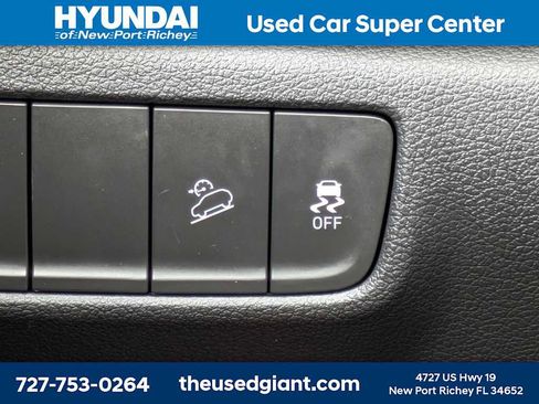 Used 2023 Hyundai Kona SEL w/ Winter Weather Package image 27
