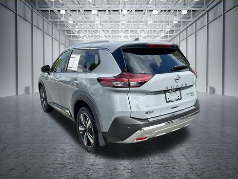 Certified 2023 Nissan Rogue Platinum w/ Platinum Premium Package AWD/4WD image 6