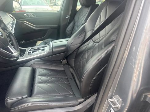 Used 2024 BMW X5 xDrive40i w/ Parking Assistance Package AWD/4WD image 8