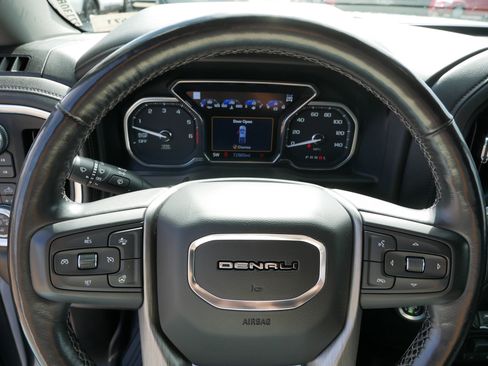 Used 2019 GMC Sierra 1500 Denali w/ Denali Ultimate Package AWD/4WD image 25