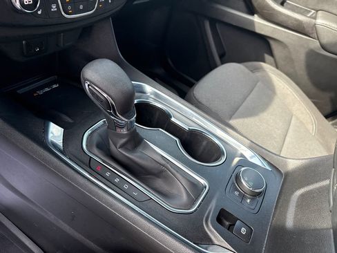 Used 2023 Chevrolet Traverse LT FWD image 29