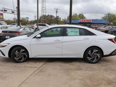 New 2026 Hyundai Elantra Limited image 29