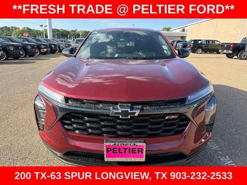 Used 2024 Chevrolet Trax RS FWD image 8