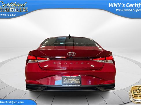 Used 2023 Hyundai Elantra SEL w/ Convenience Package FWD image 7