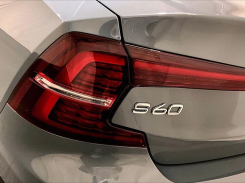 Used 2023 Volvo S60 B5 Plus AWD/4WD image 27