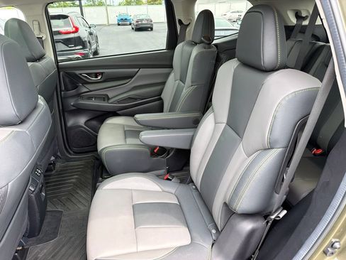 Used 2024 Subaru Ascent Onyx Edition AWD/4WD image 9