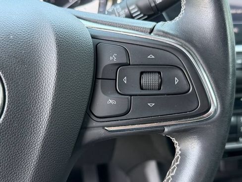 Certified 2023 Buick Encore GX Select w/ Sport Touring Package FWD image 22