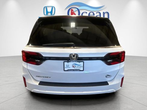 Used 2025 Honda Odyssey EX-L image 4