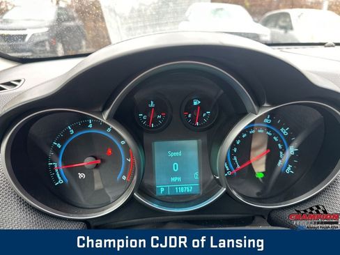 Used 2011 Chevrolet Cruze LT FWD image 17