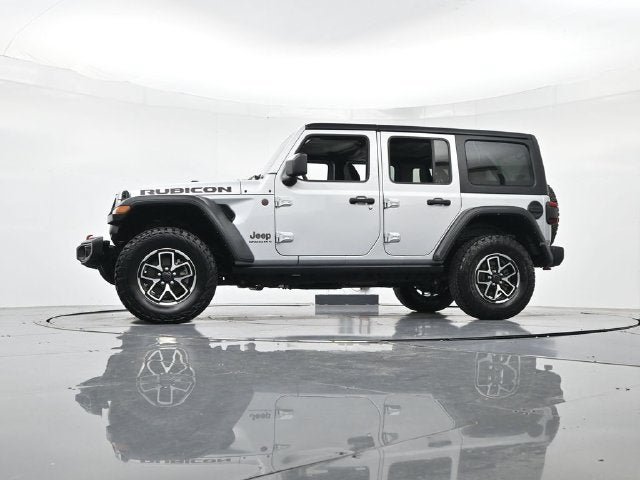 Used 2024 Jeep Wrangler Unlimited Rubicon AWD/4WD image 42