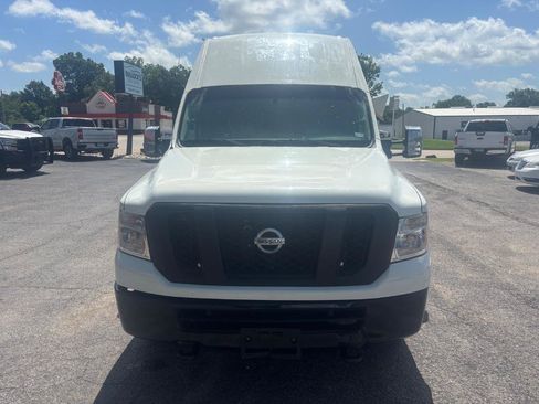 Used 2018 Nissan NV 2500 SV RWD image 9
