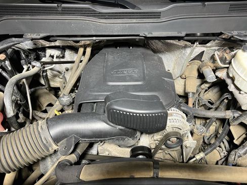 Used 2015 Chevrolet Silverado 2500 LT w/ LT Convenience Package AWD/4WD image 25