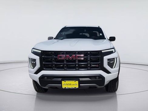 Used 2023 GMC Canyon AT4 AWD/4WD image 3