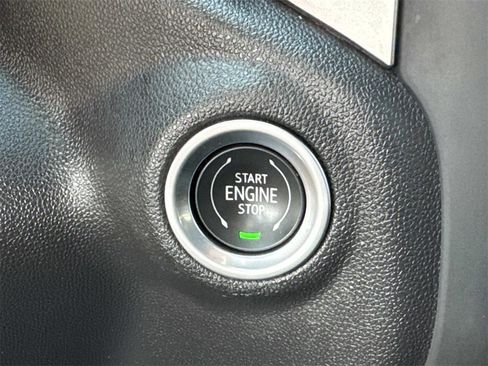 Used 2022 Chevrolet Silverado 1500 LT image 49