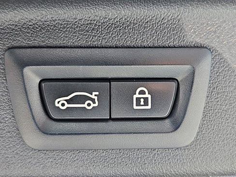 Certified 2022 BMW X7 xDrive40i w/ Premium Package image 15