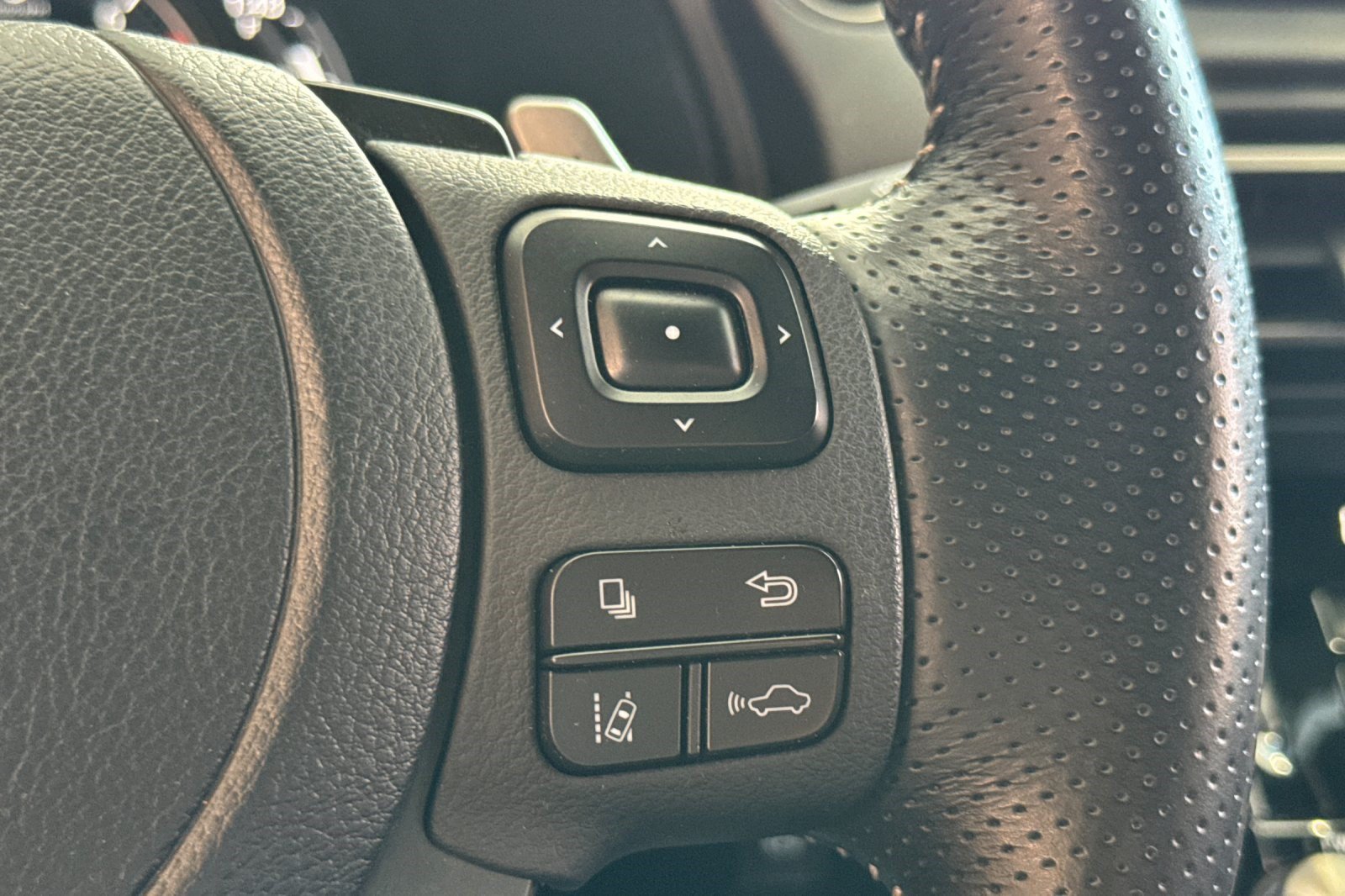 Certified 2022 Lexus IS 350 F Sport w/ Navigation Package RWD image 31