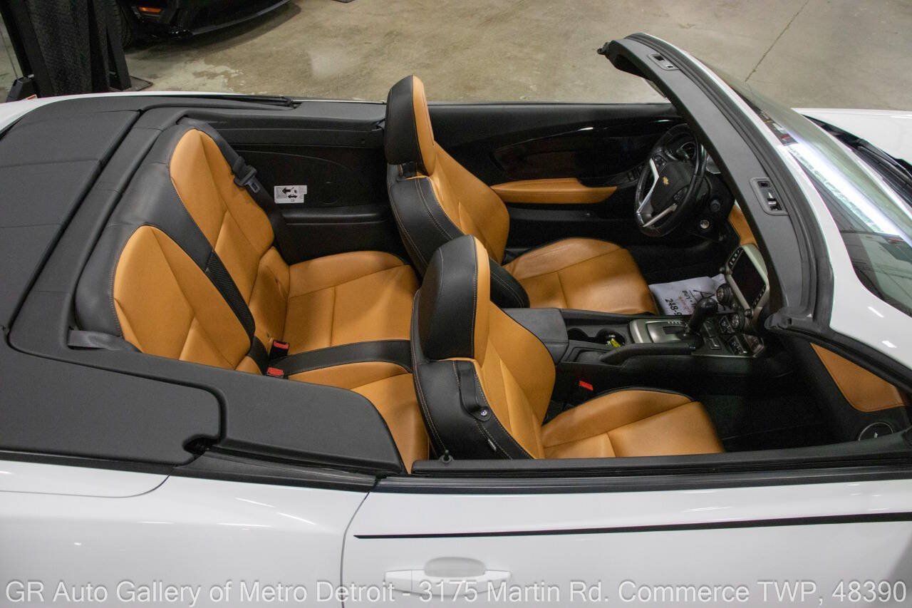 Used 2013 Chevrolet Camaro LT RWD image 15