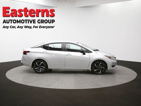 Used 2025 Nissan Versa SR w/ Trunk Package image 44