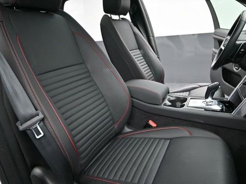 Used 2023 Land Rover Discovery Sport S R-Dynamic image 22