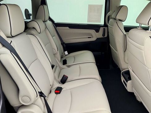 Used 2026 Honda Odyssey Touring image 24