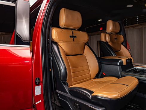 Used 2023 Ford F250 Platinum image 27