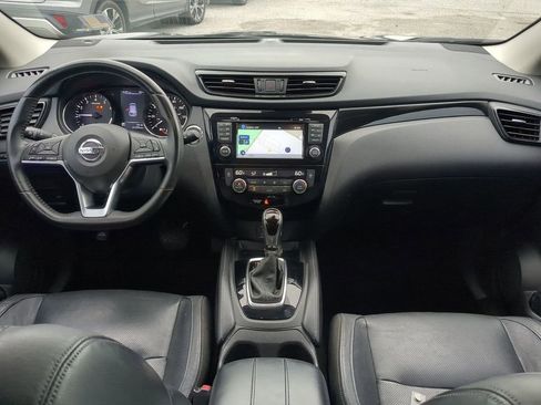 Used 2018 Nissan Rogue Sport SL w/ SL Premium Package image 15