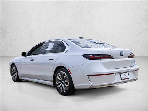 Certified 2024 BMW i7 eDrive50 RWD image 7