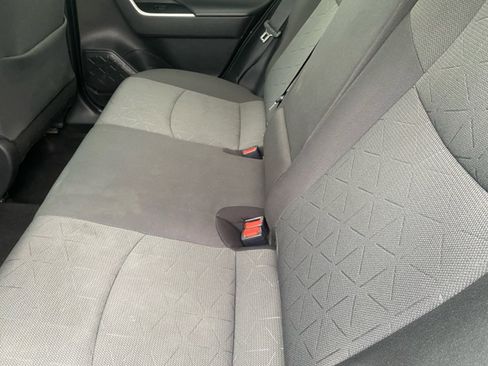 Used 2022 Toyota RAV4 XLE image 15