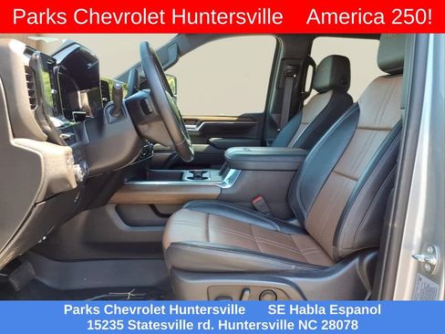 Certified 2024 Chevrolet Silverado 3500 High Country w/ High Country Premium Package AWD/4WD image 17