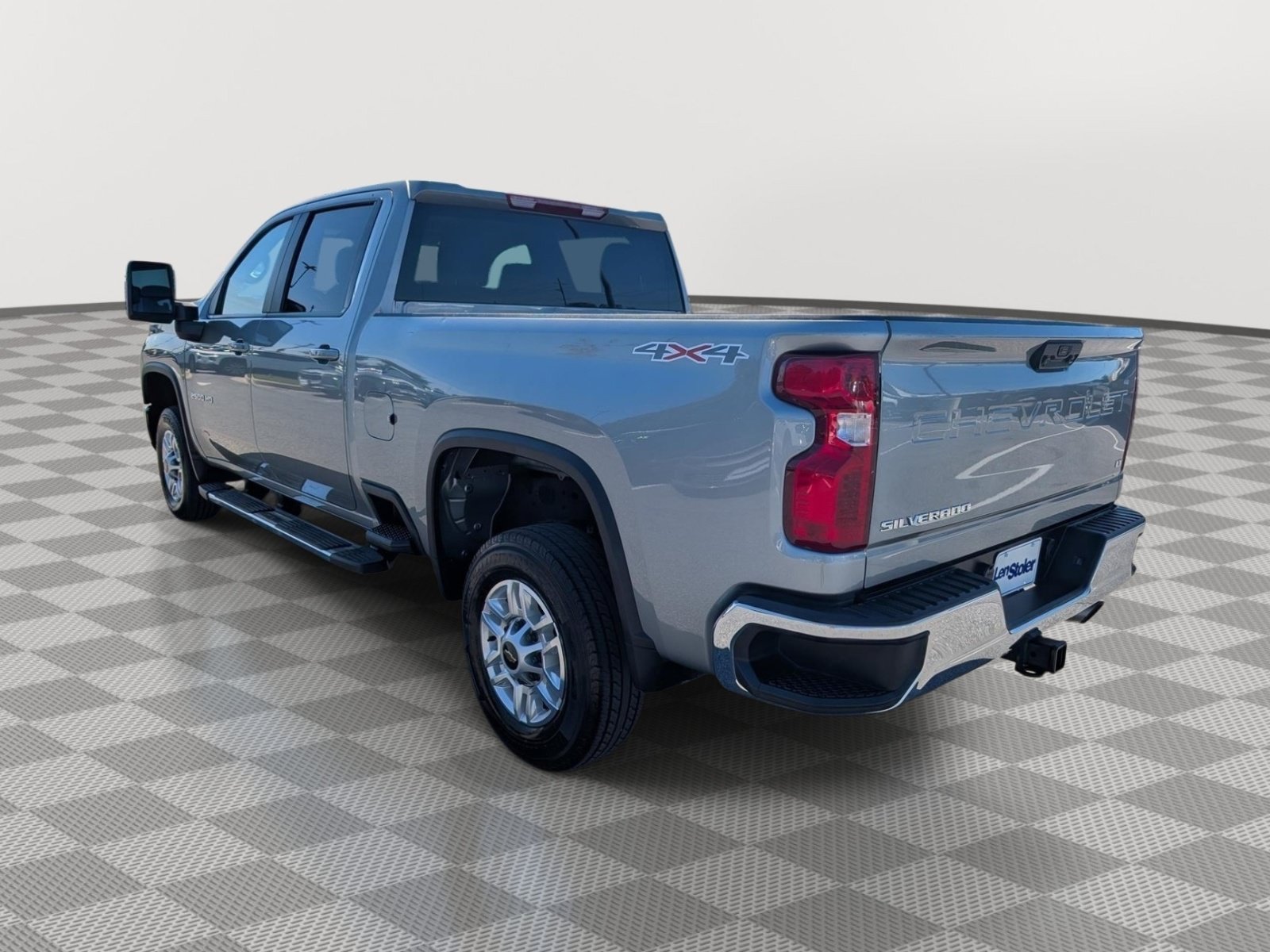 Used 2025 Chevrolet Silverado 2500 LT w/ Convenience Package AWD/4WD image 3