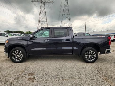 Used 2023 Chevrolet Silverado 1500 LT AWD/4WD image 4