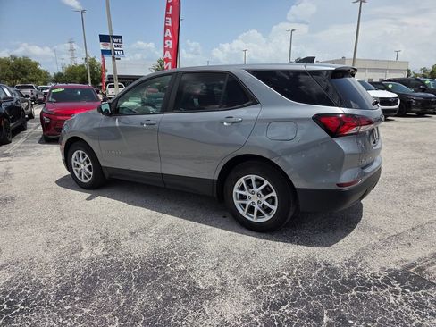 Used 2023 Chevrolet Equinox LS w/ LS Convenience Package FWD image 11