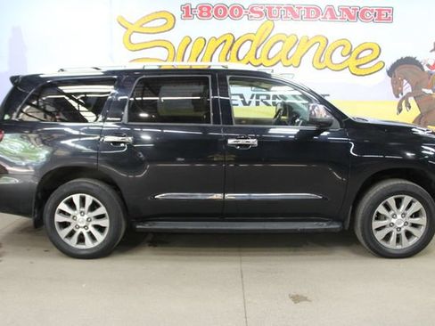 Used 2018 Toyota Sequoia Platinum AWD/4WD image 1