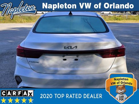 Used 2024 Kia Forte LXS image 7