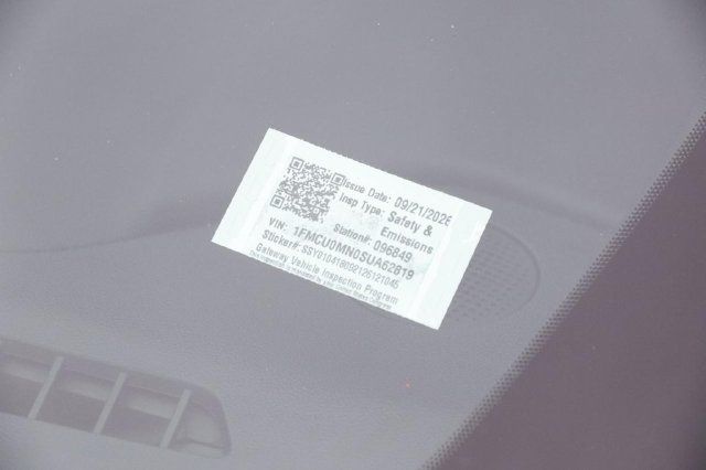 Certified 2025 Ford Escape ST-Line FWD image 29