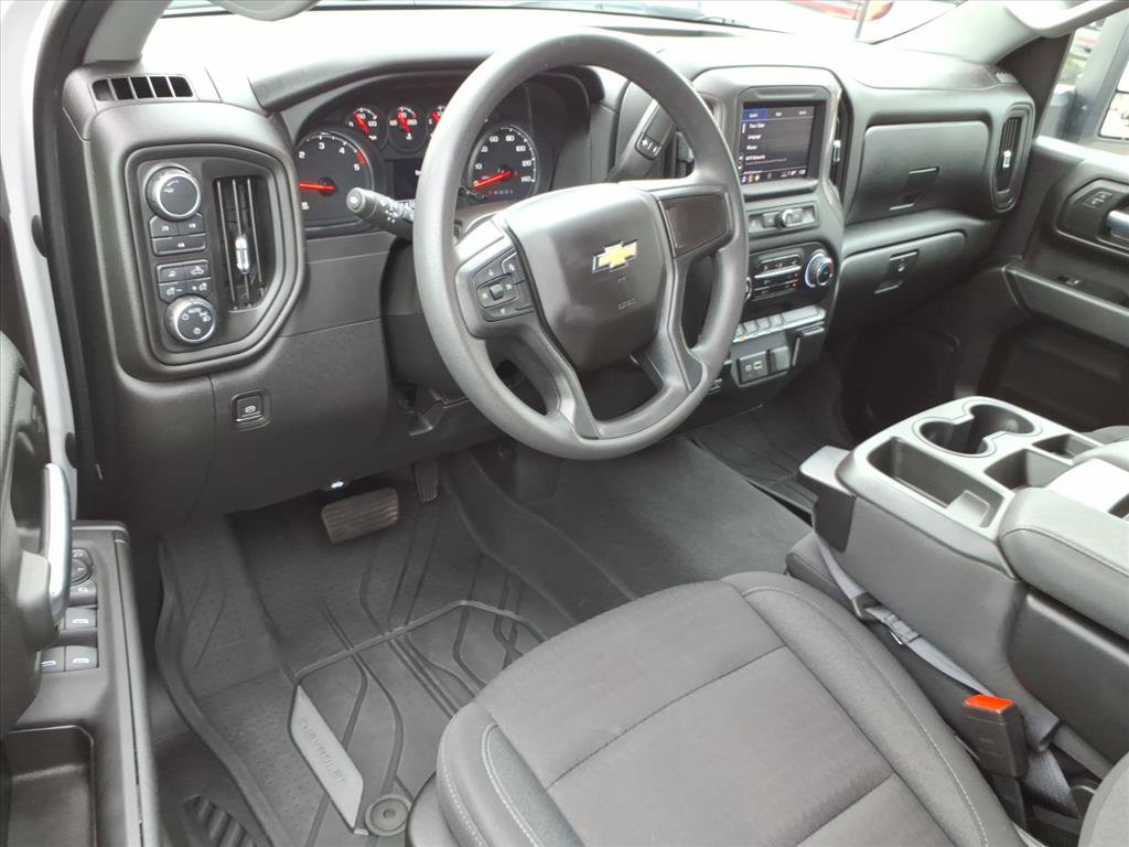 Used 2024 Chevrolet Silverado 2500 Custom w/ Custom Value Package AWD/4WD image 17