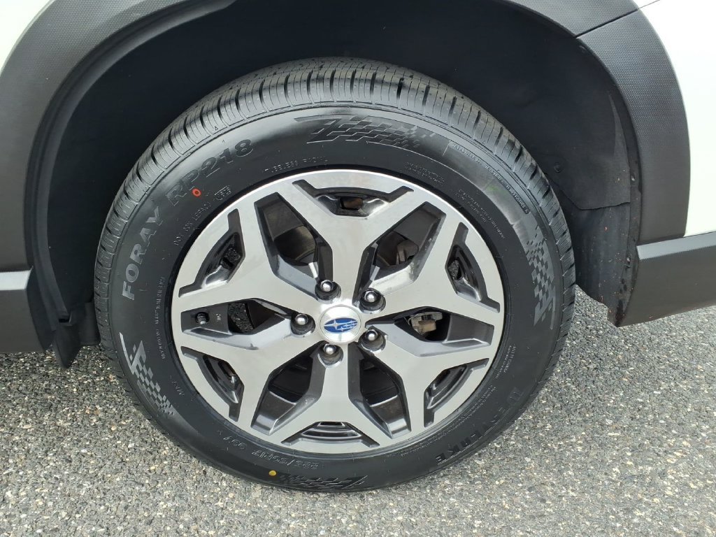 Used 2019 Subaru Forester Premium AWD/4WD image 17
