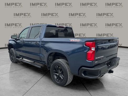Used 2019 Chevrolet Silverado 1500 LT Trail Boss image 3