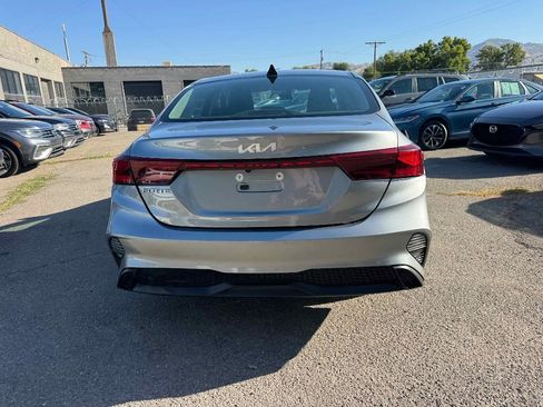 Used 2024 Kia Forte LXS image 6