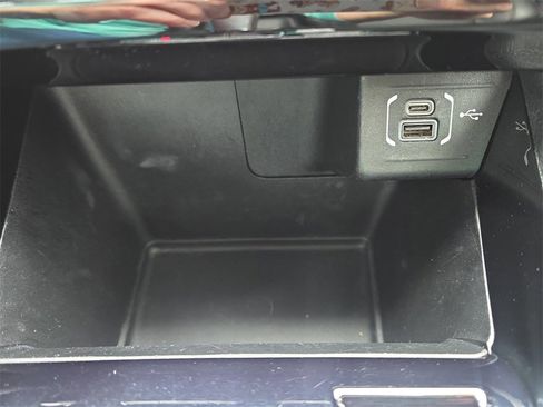 Used 2022 Jeep Compass Limited image 22