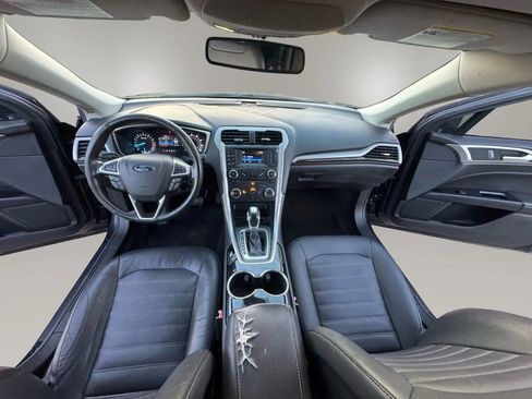 Used 2015 Ford Fusion SE w/ Equipment Group 202A FWD image 8