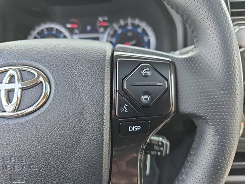 Used 2019 Toyota 4Runner TRD Off-Road Premium AWD/4WD image 20