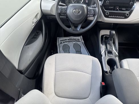 Used 2020 Toyota Corolla LE image 13