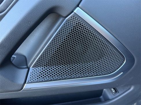 Used 2025 BMW Z4 sDrive30i w/ Premium Package image 12