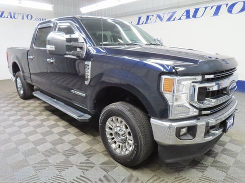 Used 2022 Ford F250 XLT w/ XLT Premium Package image 3