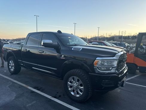 Used 2019 RAM 2500 Limited image 1