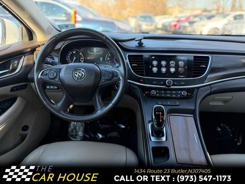 Used 2017 Buick LaCrosse Premium image 23
