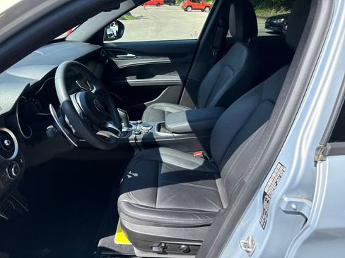 Used 2023 Alfa Romeo Stelvio Sprint AWD/4WD image 14