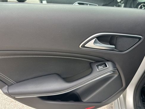Used 2018 Mercedes-Benz CLA 250 image 25